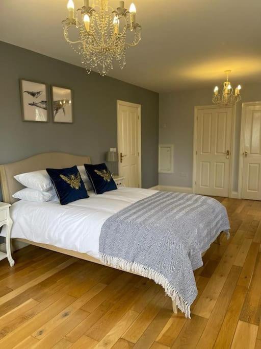 Holiday home Large Coastal Cottage, Private Indoor Pool, Hut Tub, Sauna And Steam Pod *