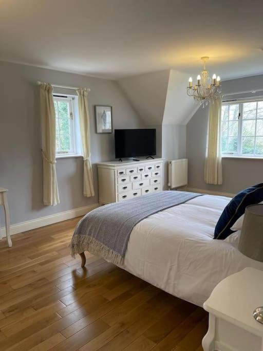 Holiday home Large Coastal Cottage, Private Indoor Pool, Hut Tub, Sauna And Steam Pod *