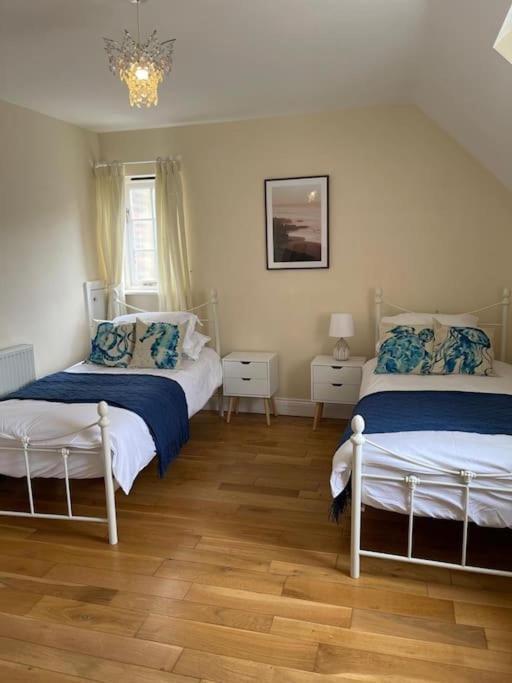 Large Coastal Cottage, Private Indoor Pool, Hut Tub, Sauna And Steam Pod